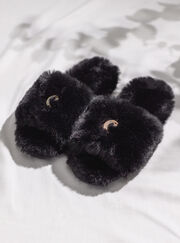 Black furry star slider slippers