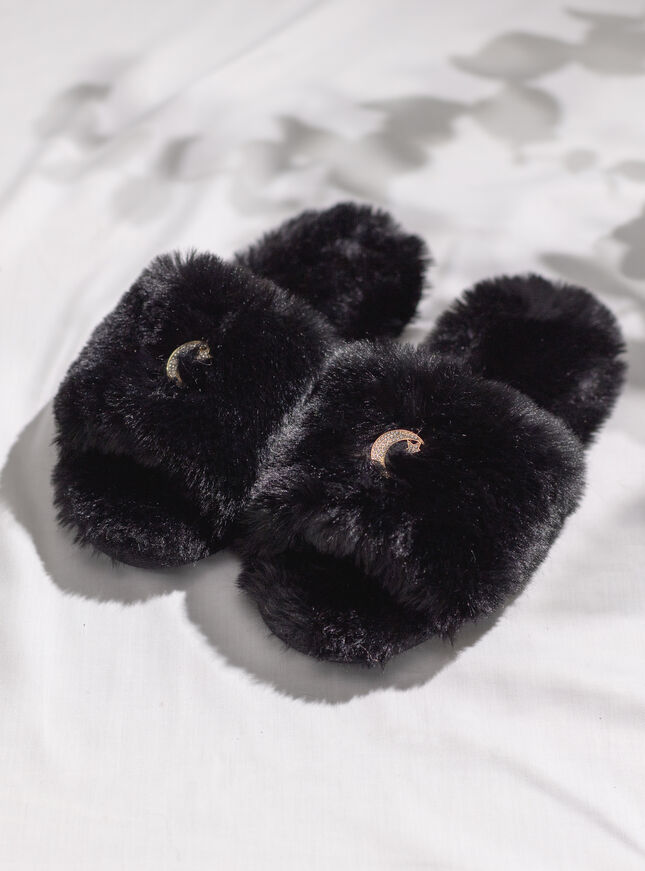 Black furry star slider slippers