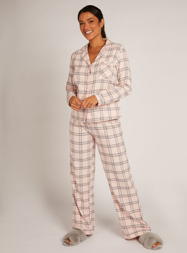 Check cotton pyjamas in a bag