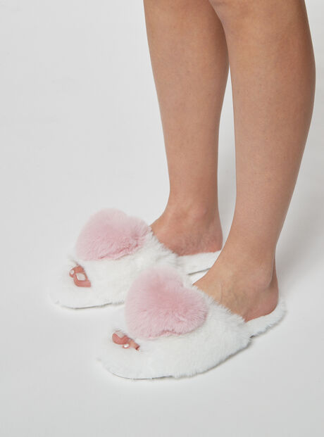 Heart pom pom slider slippers