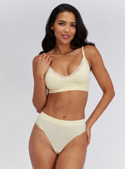Lace plunge seamless bralette