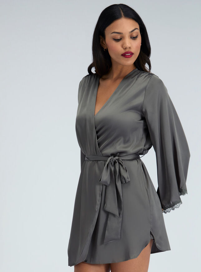Kaya satin short robe