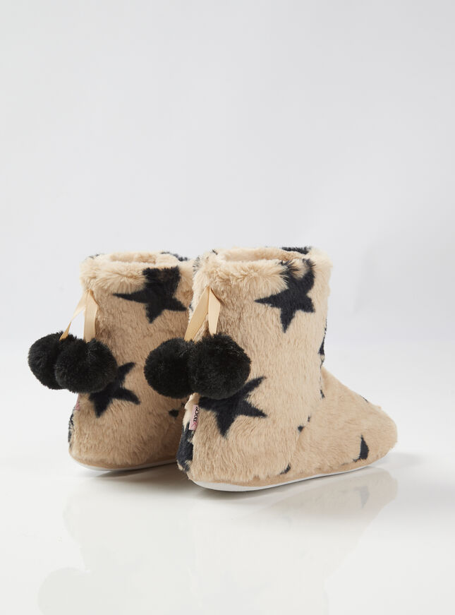 Star boot slippers