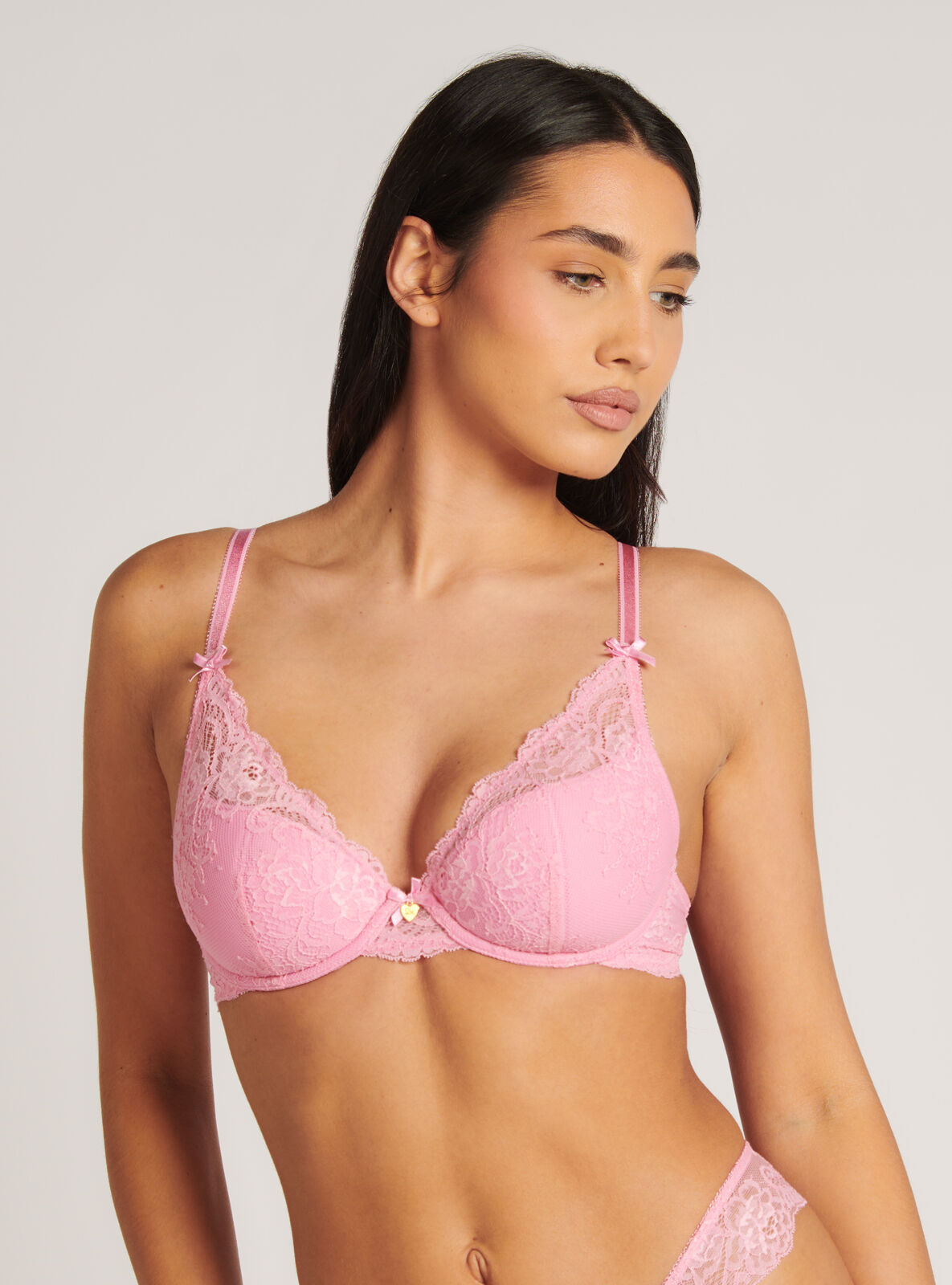 32 a shop bra