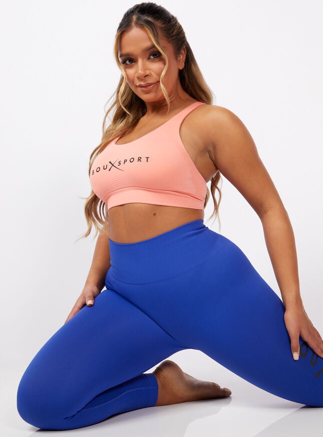 Sculpting strappy sports crop top