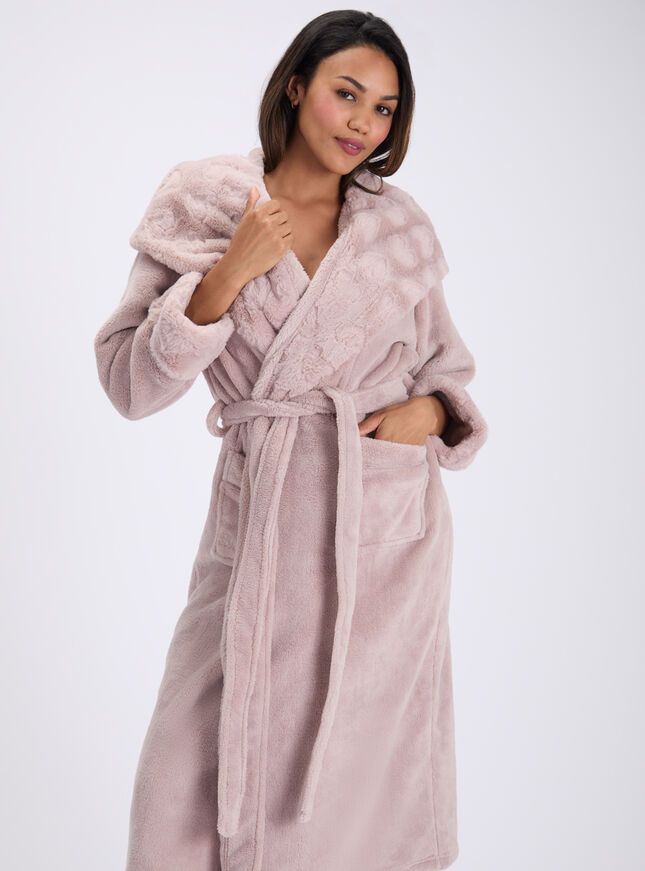 Heart fur trim long dressing gown