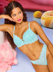 Aliyah plunge push-up bra