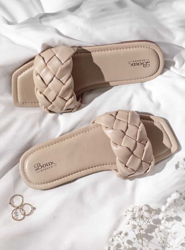 Plait slider