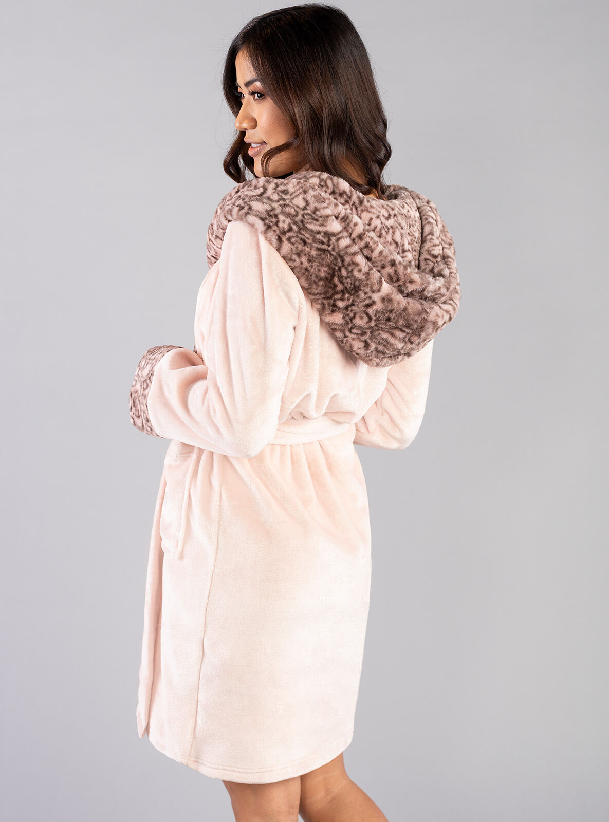 Fur hooded dressing gown Clearance