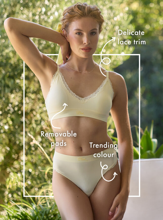 Lace plunge seamless bralette