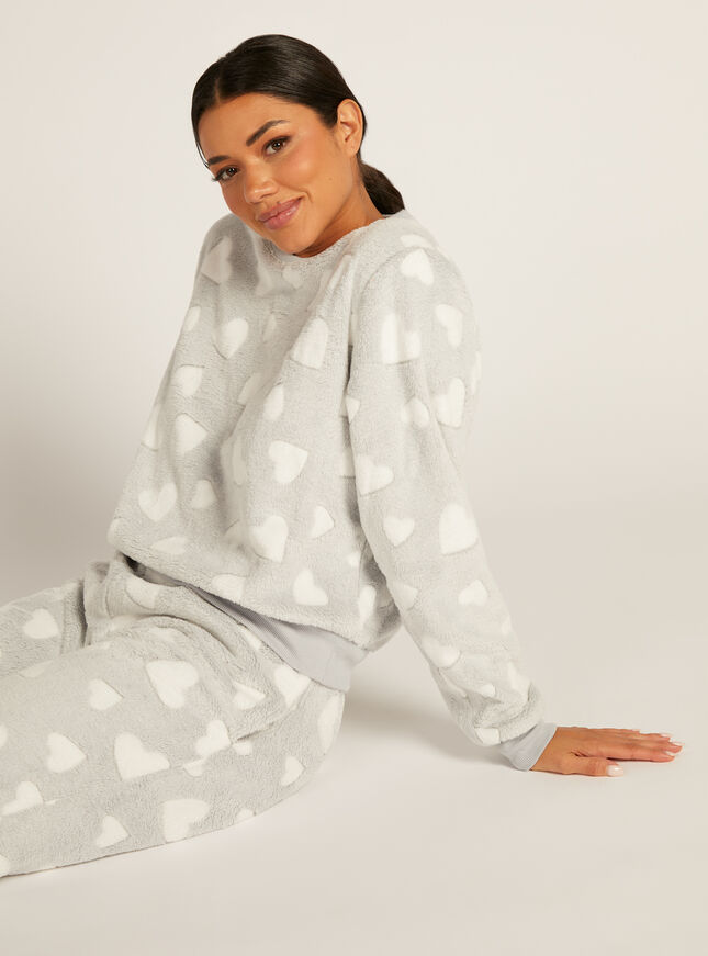 Fluffy heart pyjama set