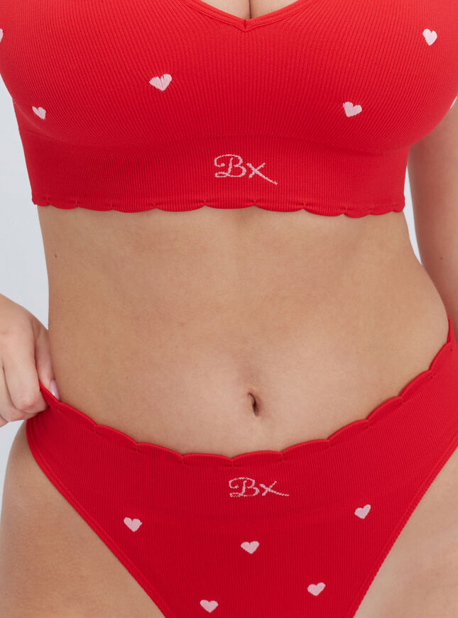 Heart embroidered seamless bralette