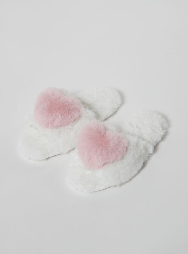 Heart pom pom slider slippers