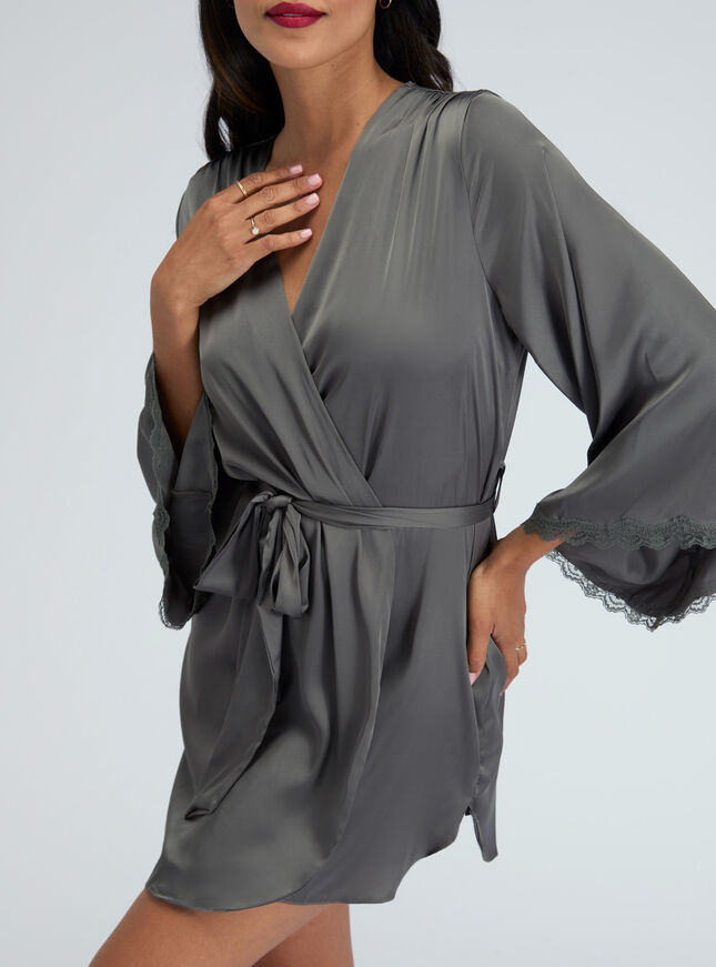 Kaya satin short robe