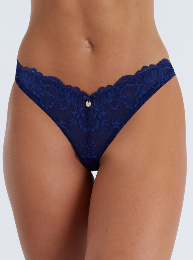 Aliyah briefs