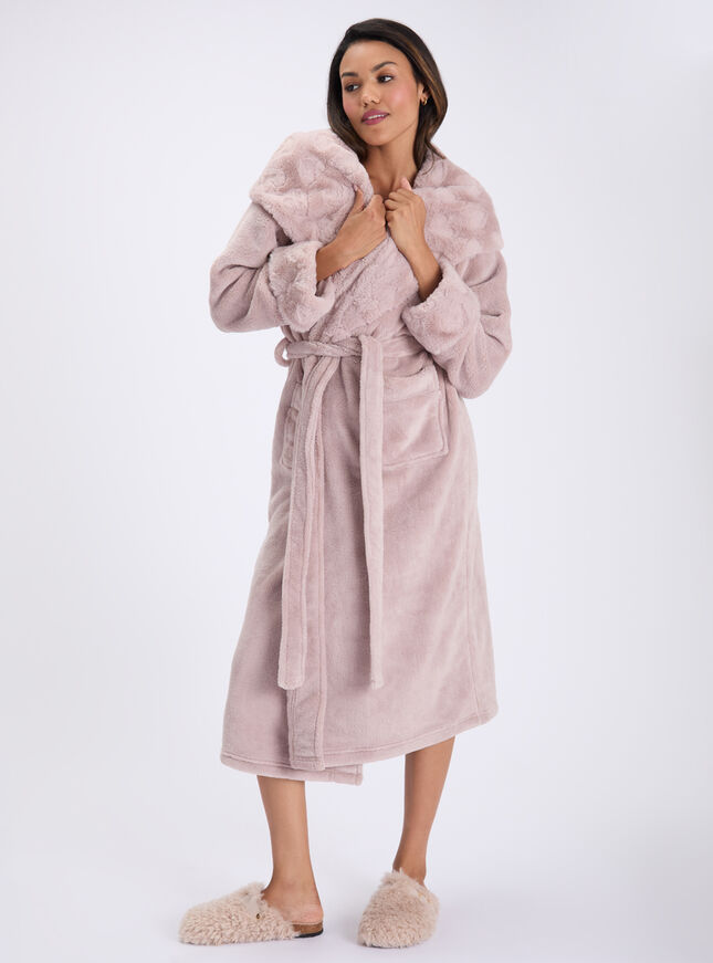 Heart fur trim long dressing gown