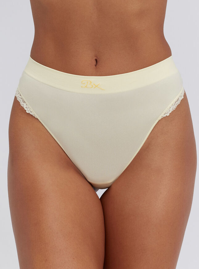 Lace seamless thong