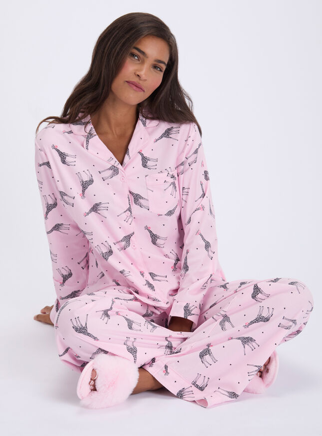 Bubblegum giraffe fleece pyjamas in a bag