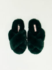 Cross band slider slippers