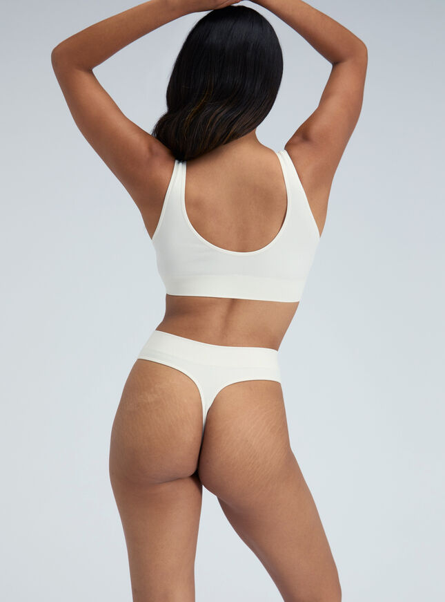 Ribbed seamless thong