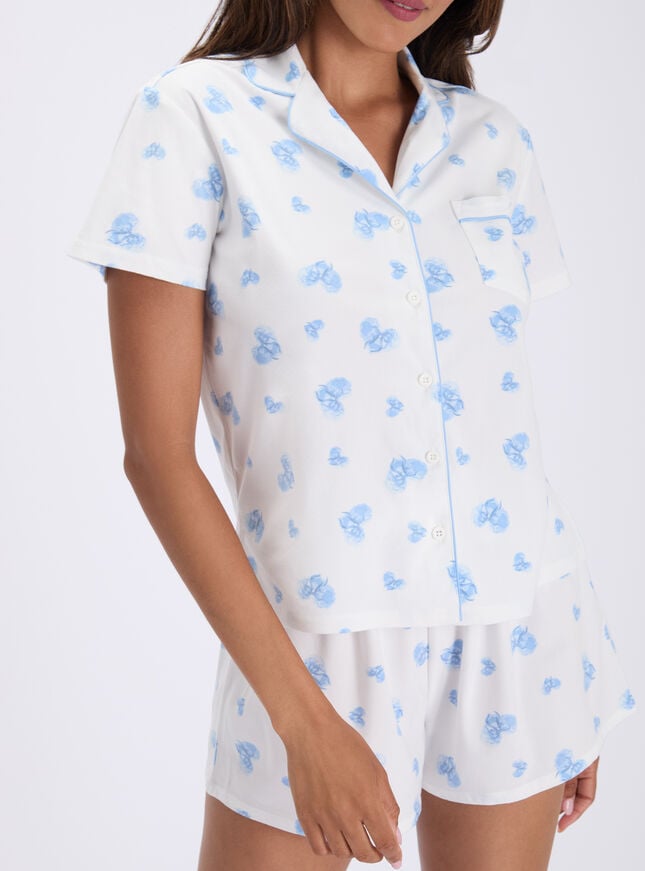 Love cloud fleece pyjama shorties in a bag