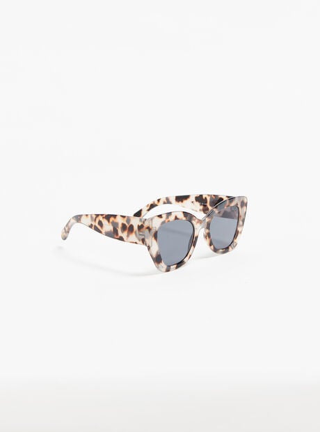 Leopard cat eye sunglasses