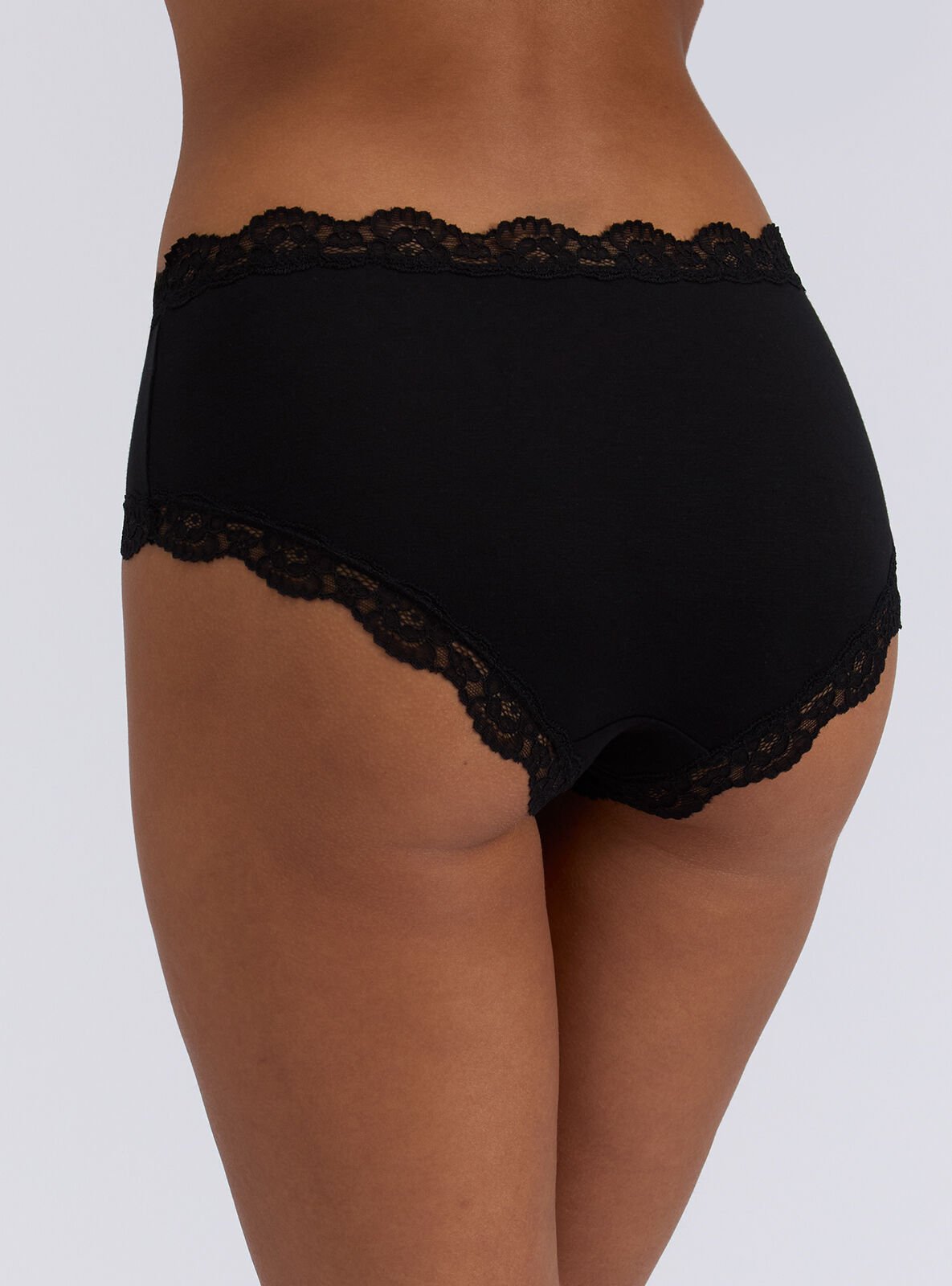 Boux Avenue Tatiana plain shorts - Black - 14