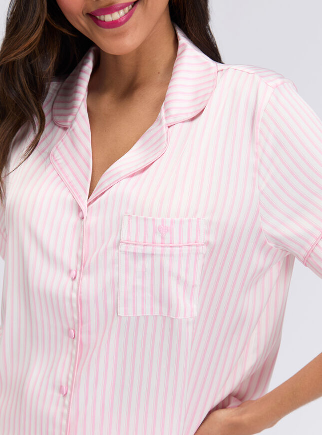 Striped oversized satin short pyjama set