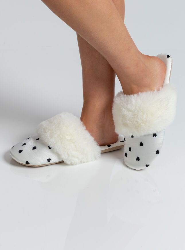 Heart slippers in a bag | Ivory Mix | Boux Avenue UK