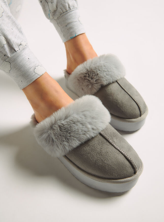 Platform mule slippers