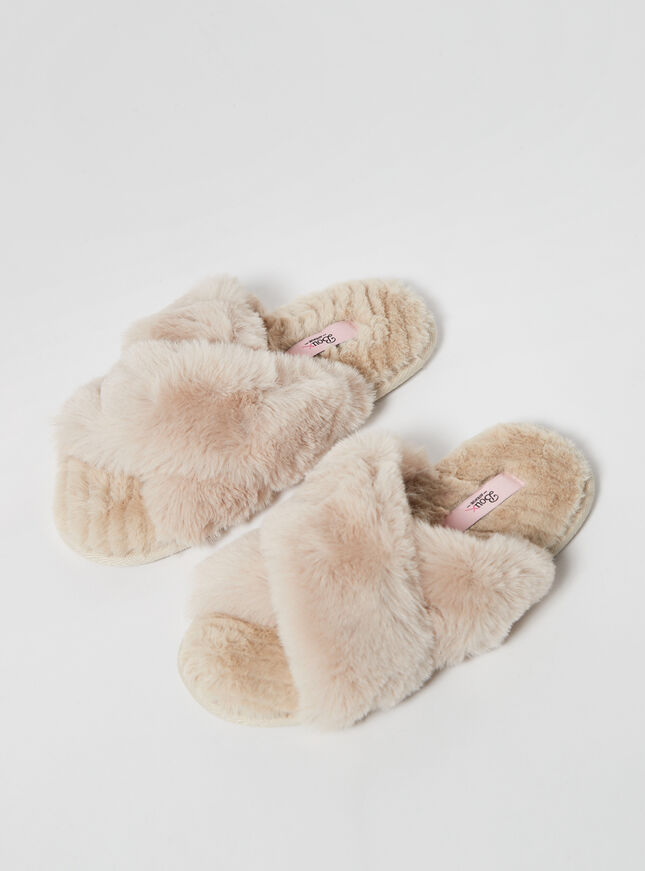 Ribbed fur cross band slider slippers 