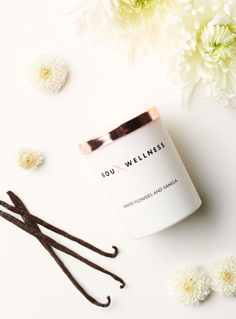 Boux Wellness candle - White flowers and Vanilla