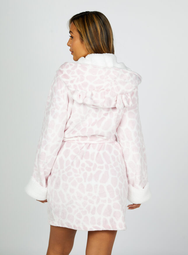 Fluffy giraffe print short dressing gown