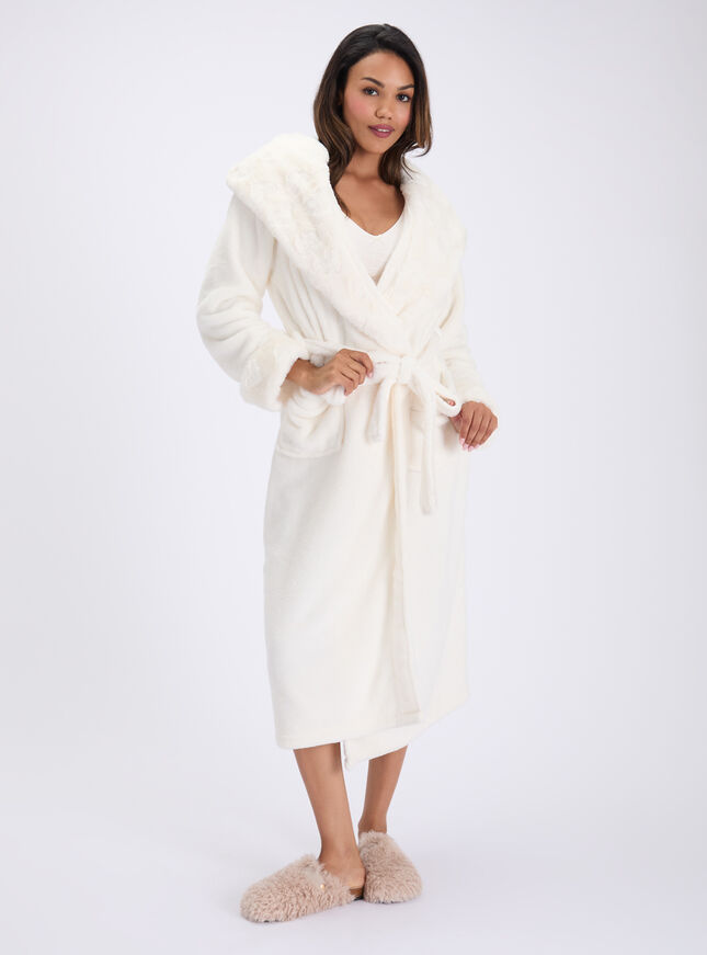 Heart fur trim long dressing gown