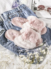 Pink two tone slippers