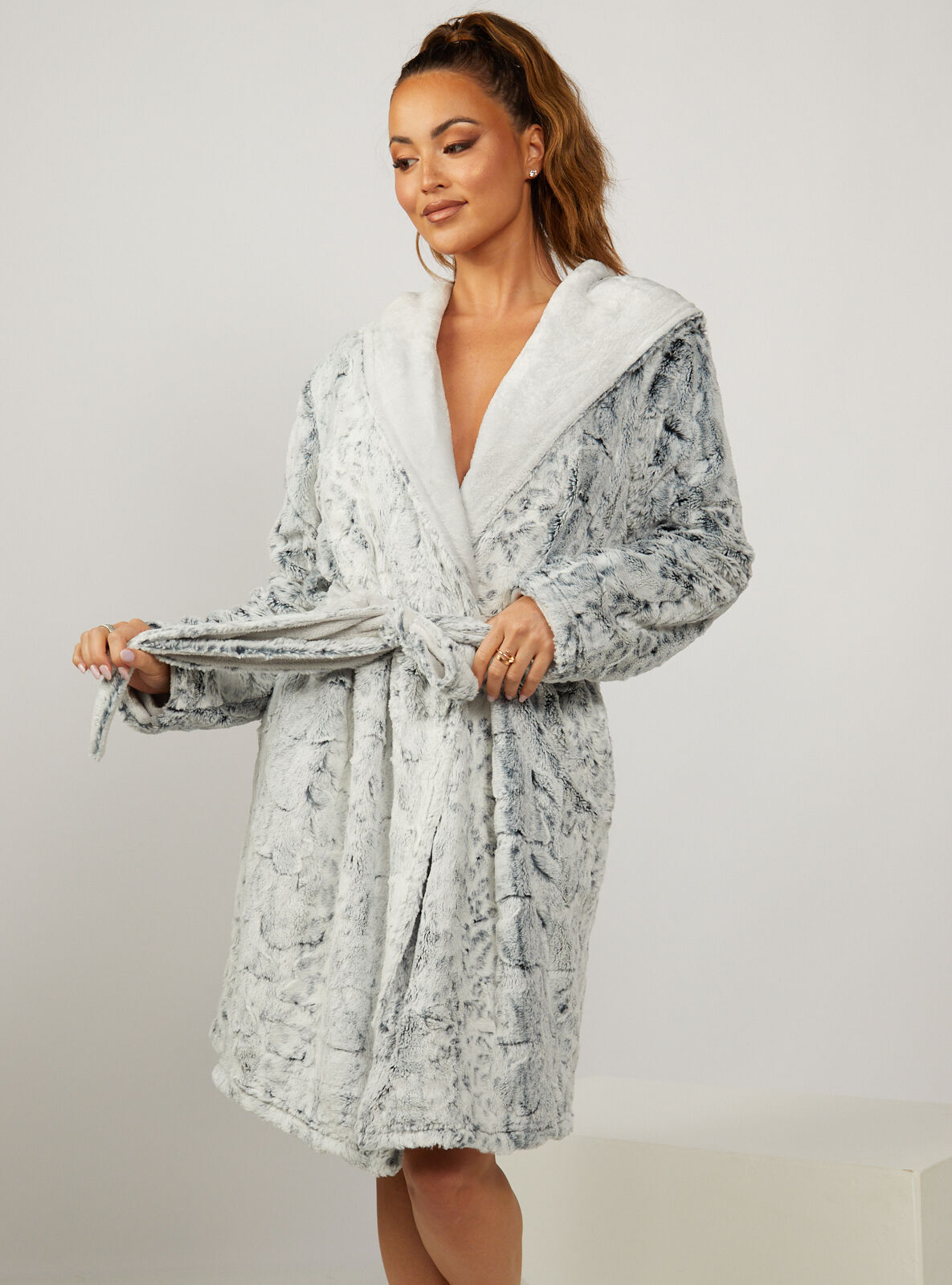 Dark lynx hooded midi dressing gown | Charcoal | Boux Avenue UK