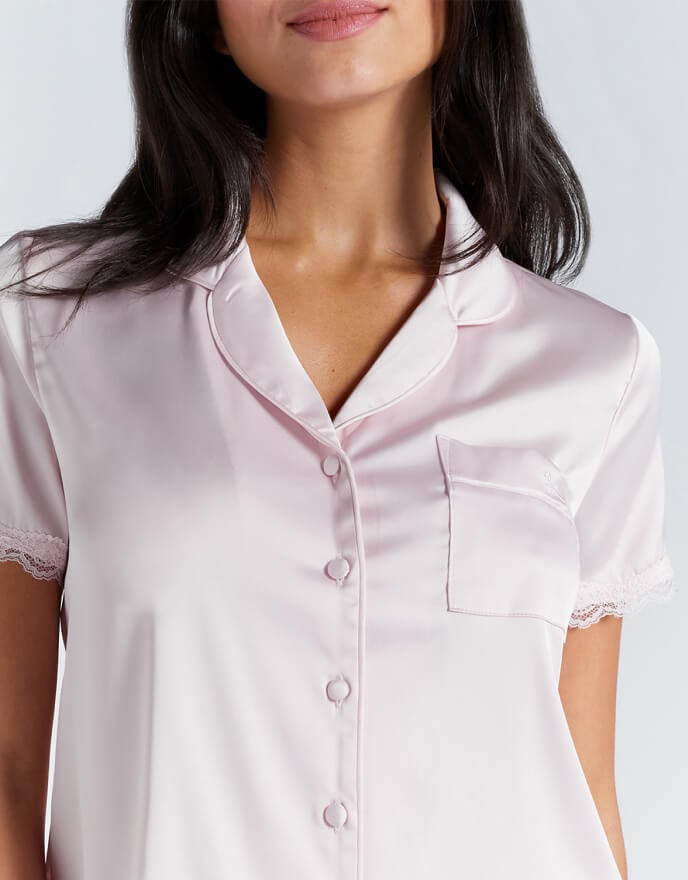 Kaya satin short pyjama set - Pink Kaya satin short pyjama set - Pink