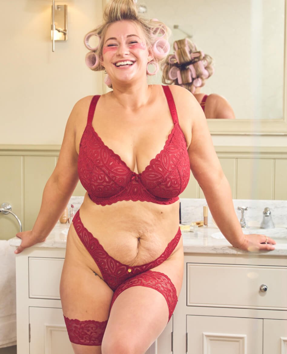 Carmel lace plunge bra - Red - Shop now